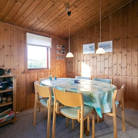 Three-bedroom In 61 *