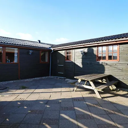 Three-bedroom In 61 Casa vacanze Løkken