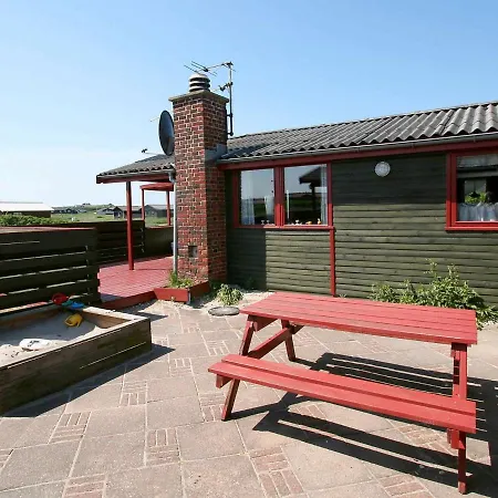 Three-bedroom In 61 * Løkken
